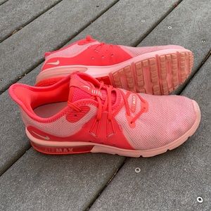 Womens Nike Air Max Sequent 3